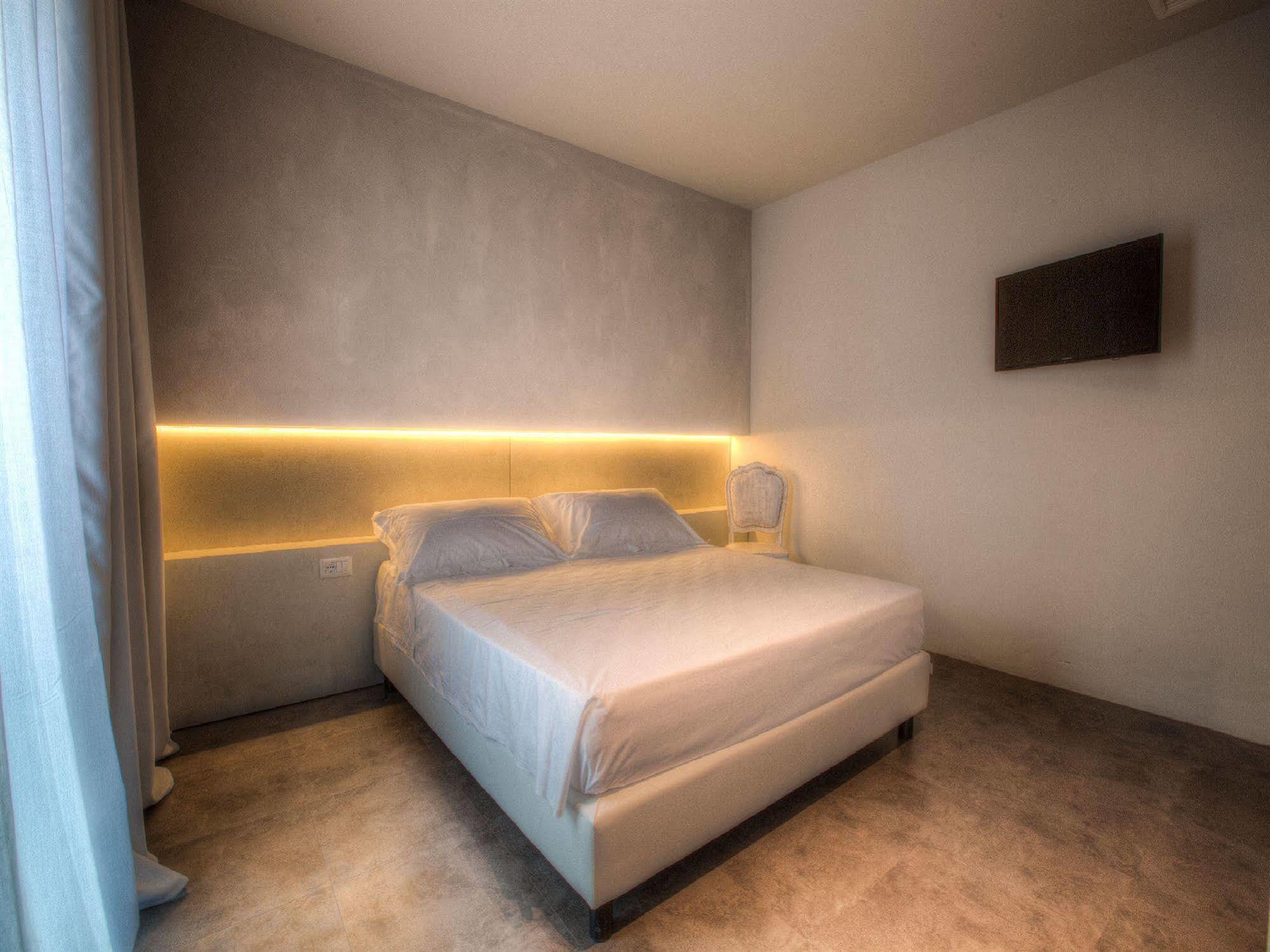 Bell Suite Hotel Bellaria-Igea Marina Exterior photo